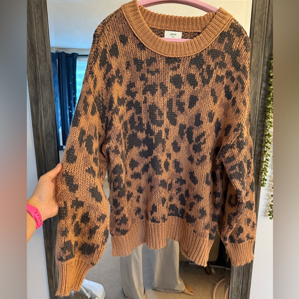 aerie cheetah sweater - size medium